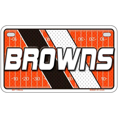 License plate with 'BROWNS' text on a football field design